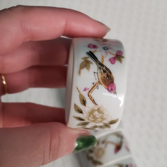 Napken ring 💍 - Picture 2 of 4